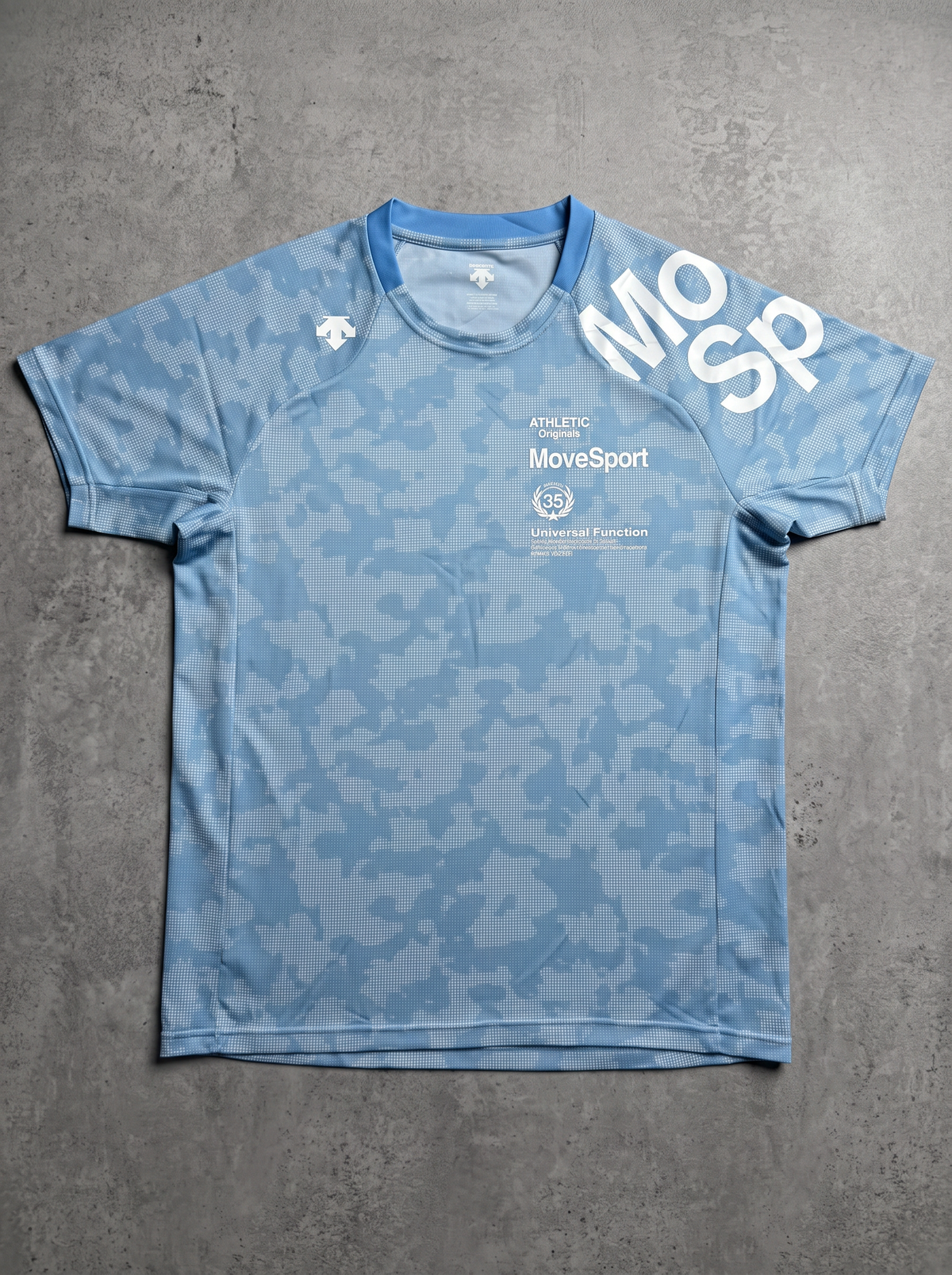 Descente Move Sport Blue Digital Camo Athletic Tee